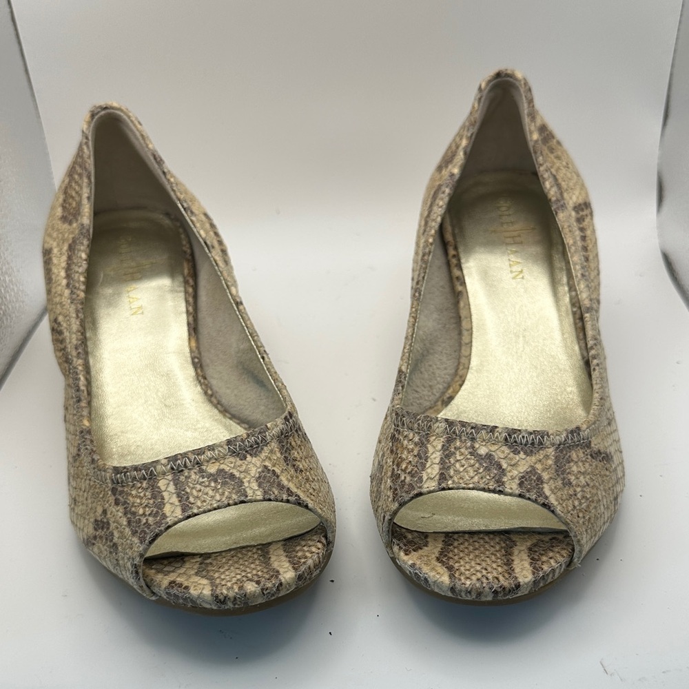 Cole Haan Beige Snake Print Peep-Toe Nike air